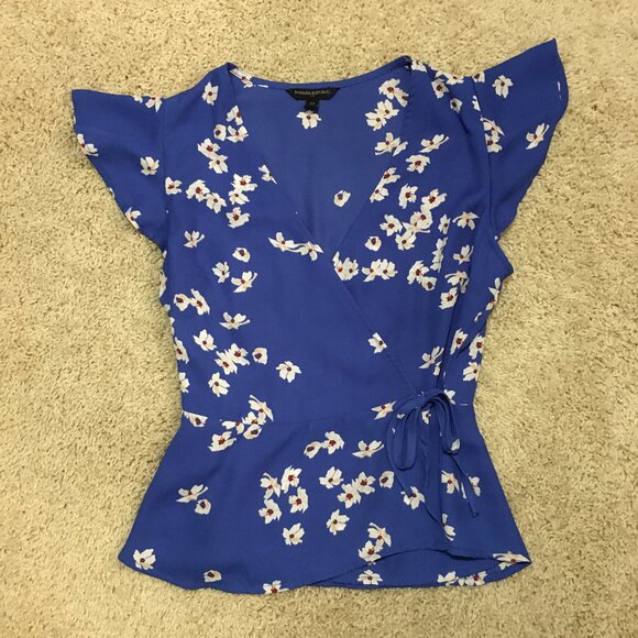 Banana Republic Blue Floral Tie Wrap Top - Picture 9 of 13
